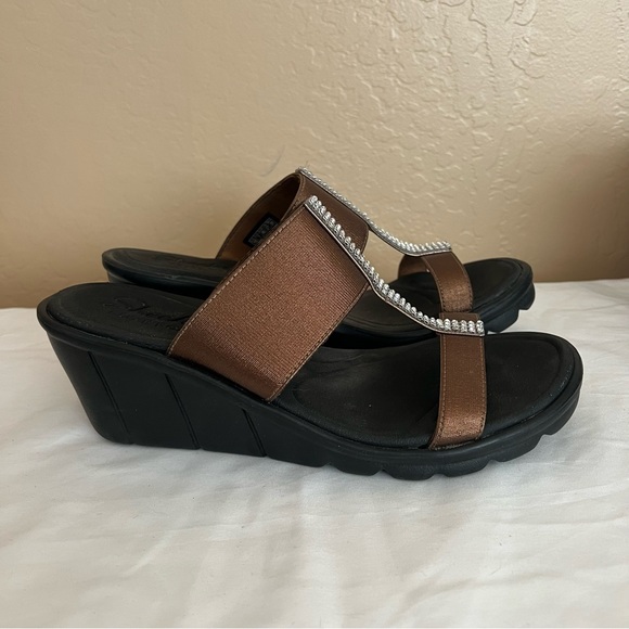 Skechers Memory Foam Wedge Sandals - Size 10 - Picture 3 of 6